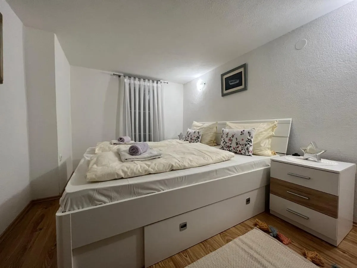 Apartment Katalin Kornic Croatia