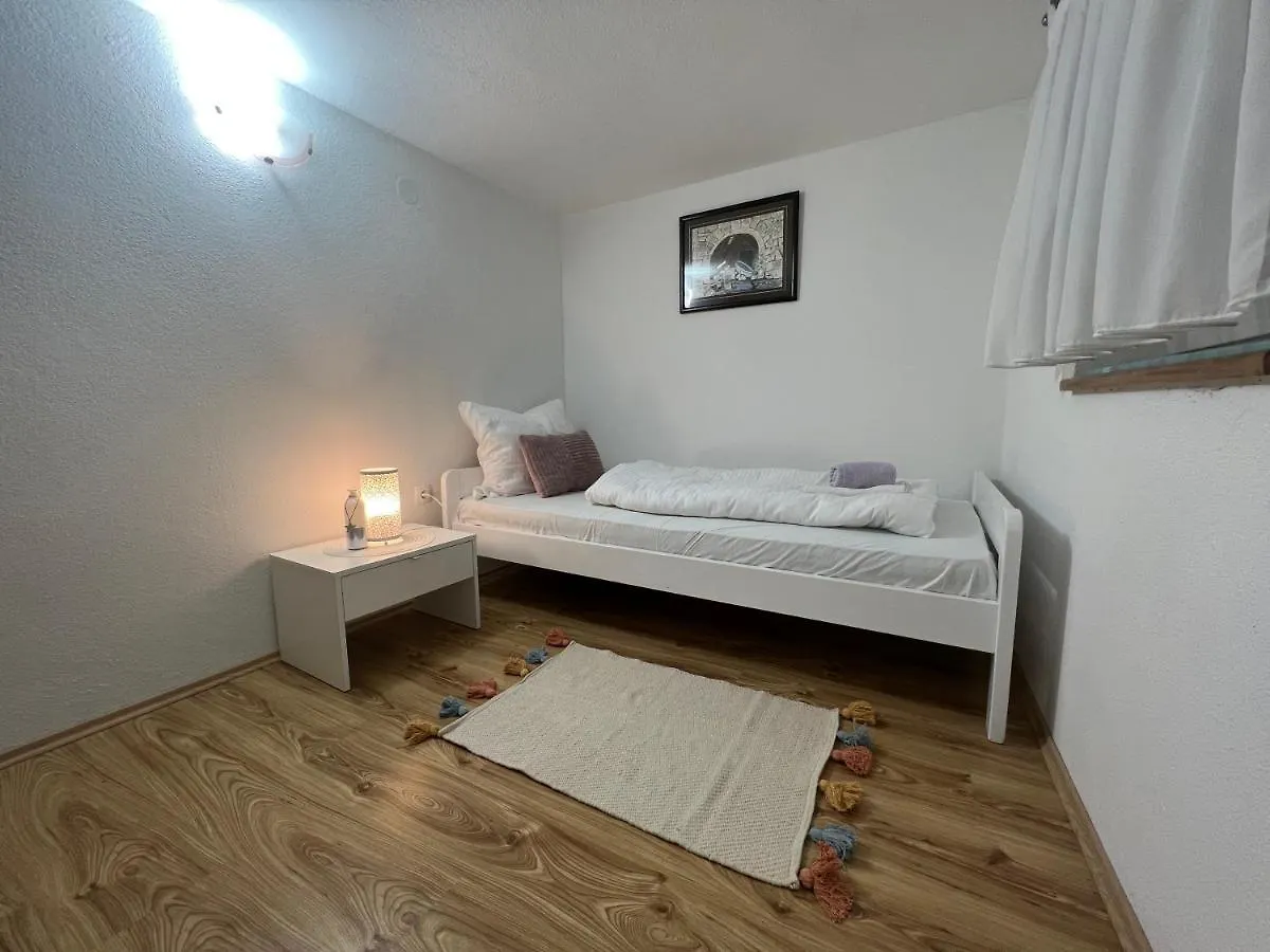 Apartment Katalin Kornic Croatia